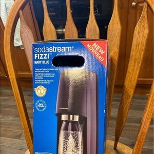 Soda stream never open, never used.